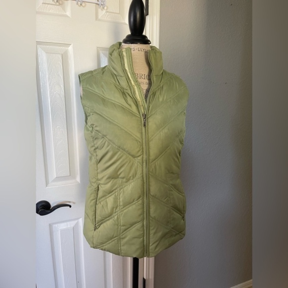 Eddie Bauer Sage Green Premium Goose Down Quilted Puffer Vest Size Medium